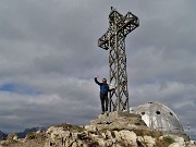 Monte Due Mani (1656 m) con Cima Muschiada (1458 m)